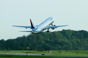 Delta Boeing 738 on takeoff from my home airport