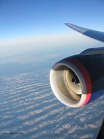 Descending to Paris on wings of Delta B77E