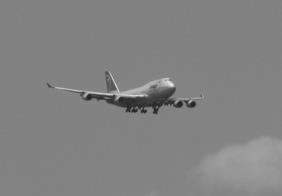 NWA Boeing 744 landing @ DTW