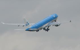 KLM A333 taking off @ AMS